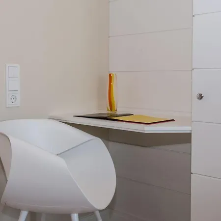 Haus Doktor Ross Strasse 25 Whg 1 *